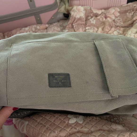 LOUIS VUITTON
Monogram Olympe Nimbus PM - Picture 10 of 13